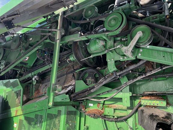 2013 John Deere S670 - Photo17