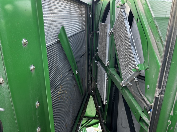 2013 John Deere S670 - Photo31