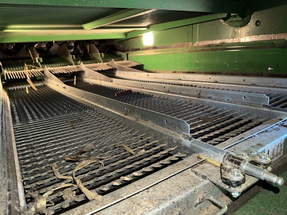 2013 John Deere S670 - Photo18