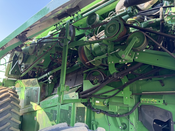 2013 John Deere S670 - Photo17