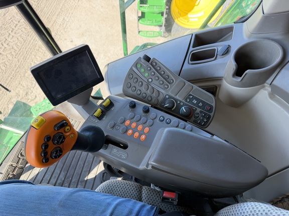 2013 John Deere S670 - Photo35