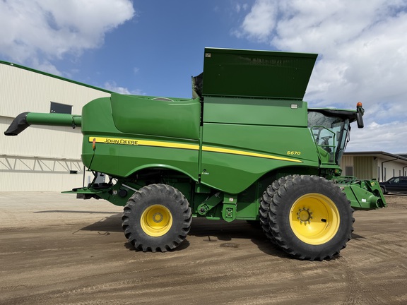 2013 John Deere S670 - Photo2