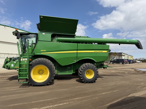 2013 John Deere S670 - Photo6