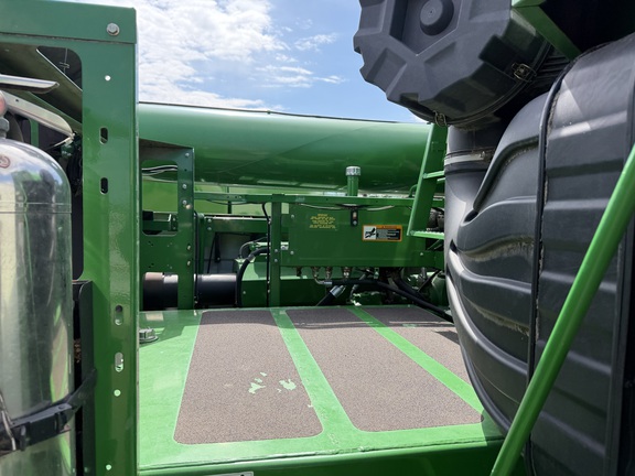 2013 John Deere S670 - Photo33