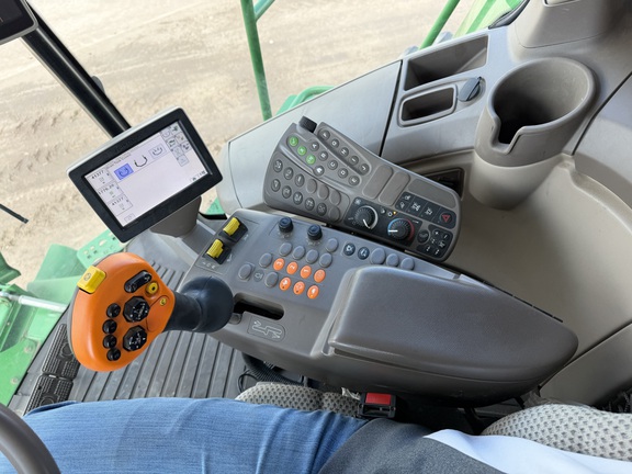 2013 John Deere S670 - Photo41
