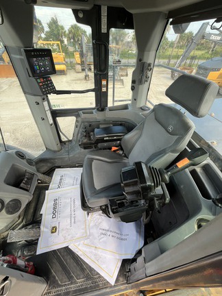 2023 John Deere 744 P