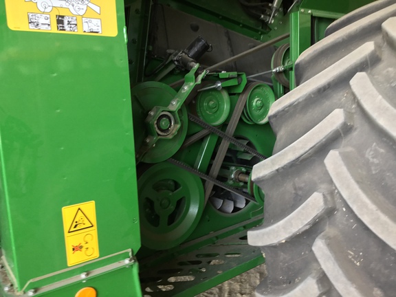 John Deere S780 image 18