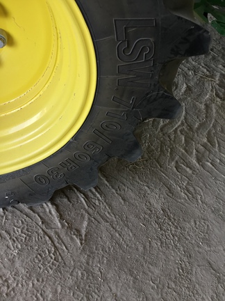 John Deere S780 image 12