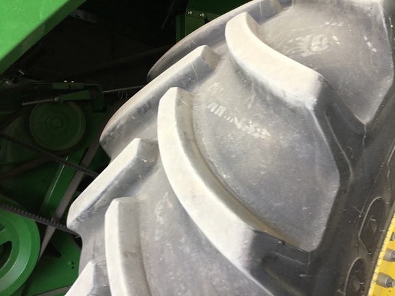 John Deere S780 image 15
