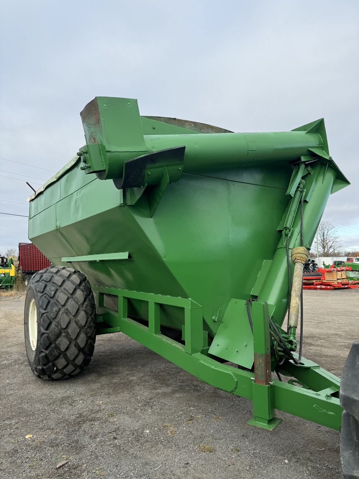 Lucknow 470 GRAIN BUGGY Image 1