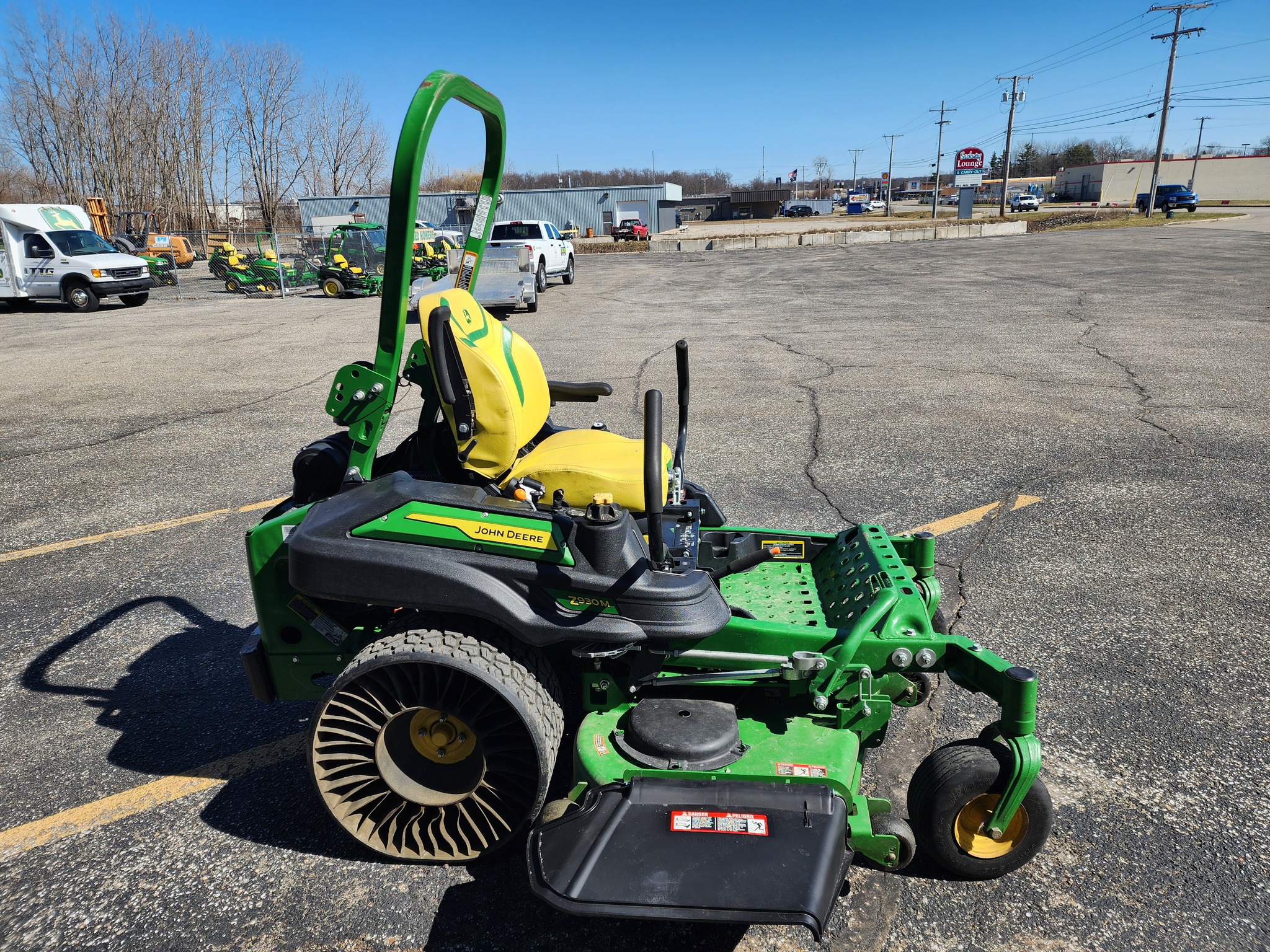2023 John Deere Z930M Image 5