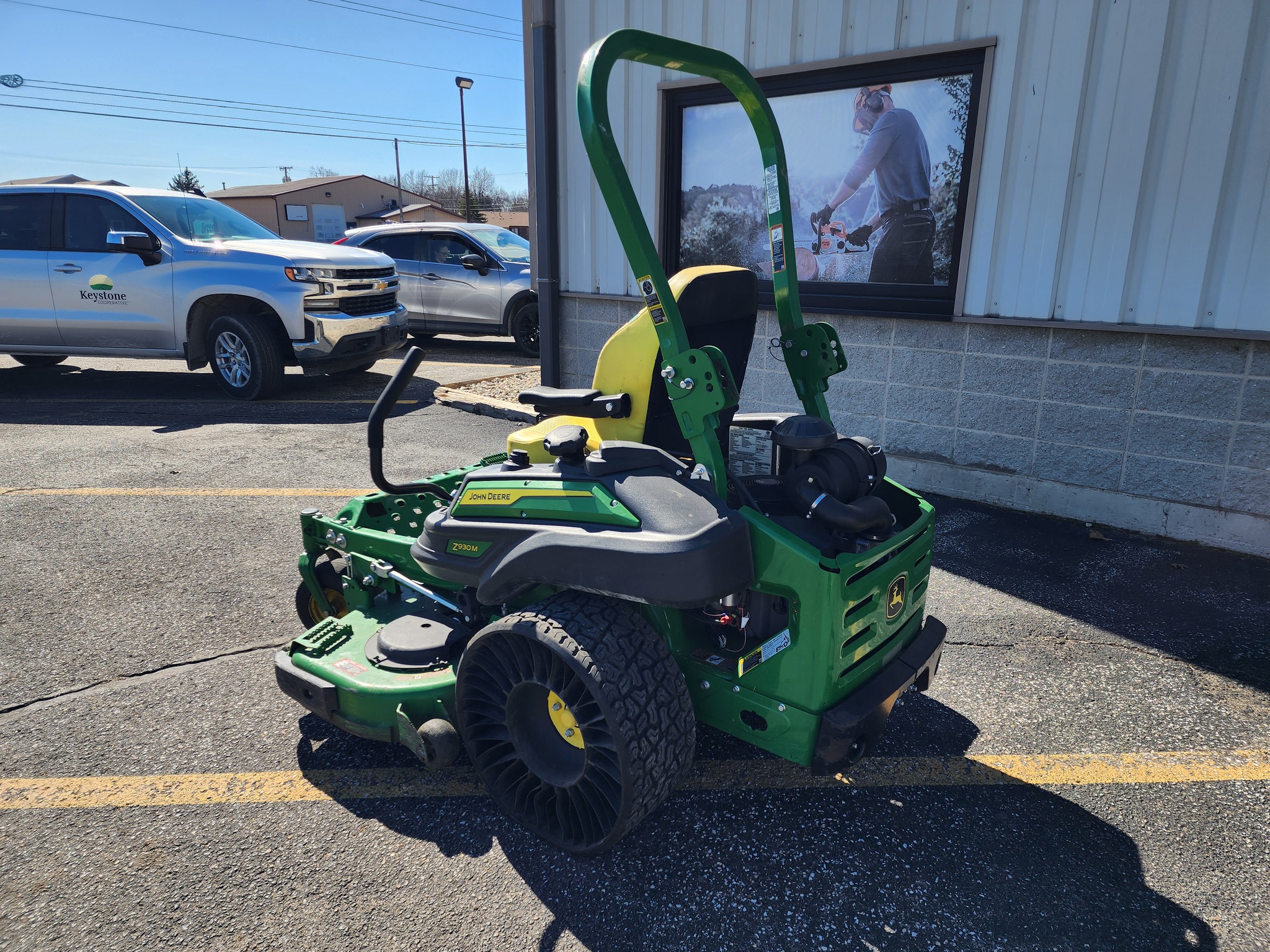 2023 John Deere Z930M Image 8