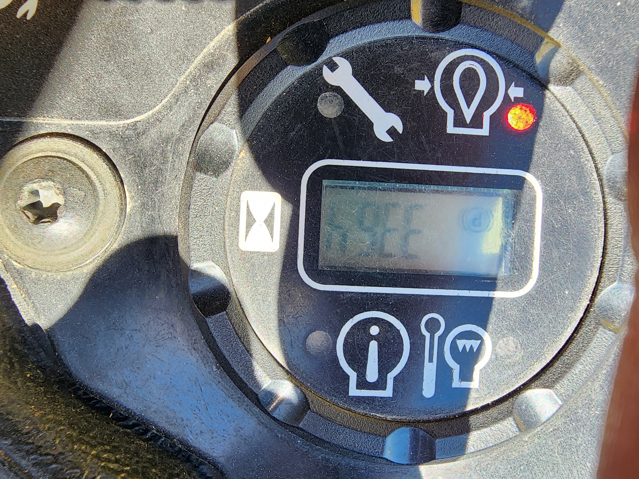 2023 John Deere Z930M Image 10