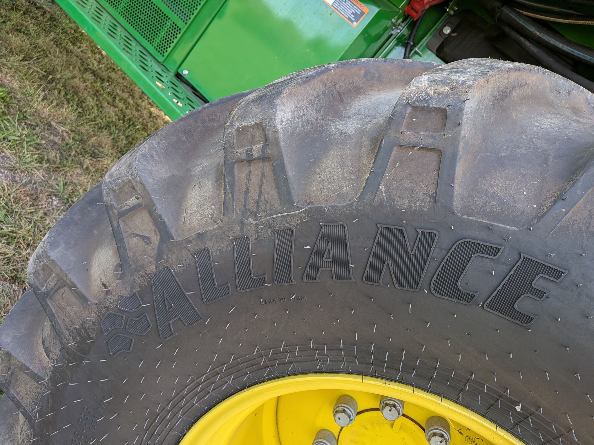  2023 John Deere S780 at Heritage Tractor in Galesburg, IL