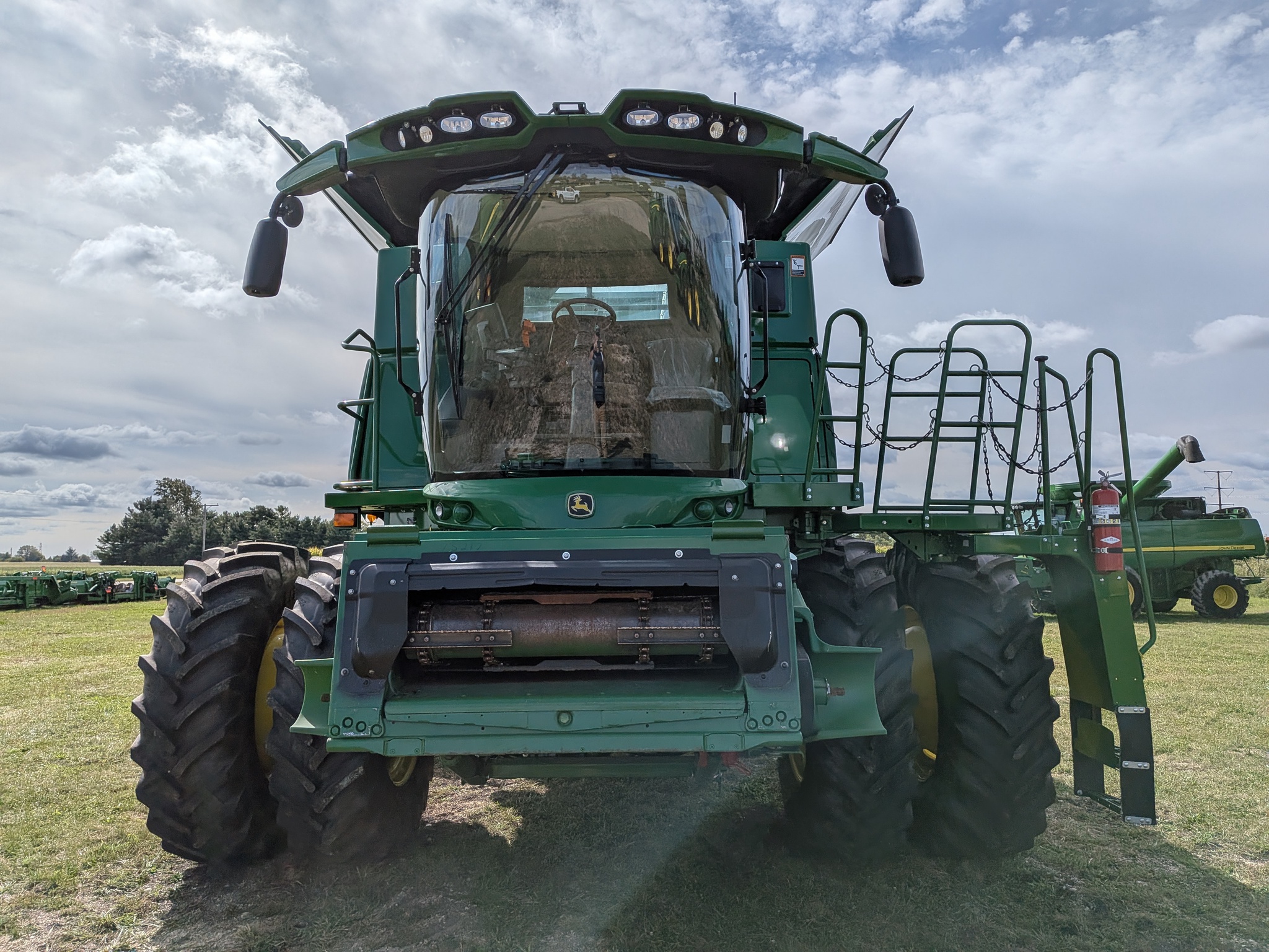  2023 John Deere S780 at Heritage Tractor in Galesburg, IL