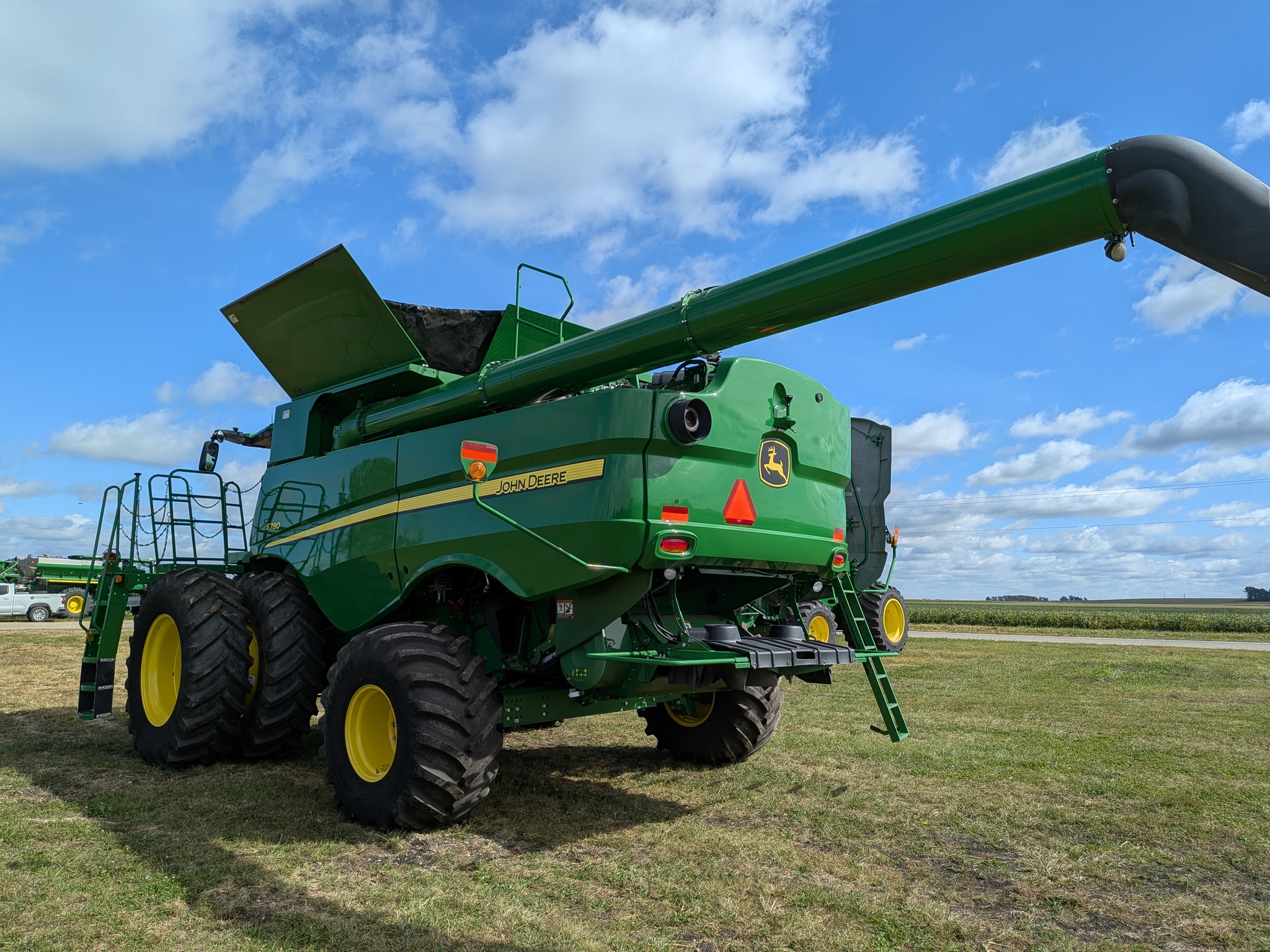  2023 John Deere S780 at Heritage Tractor in Galesburg, IL