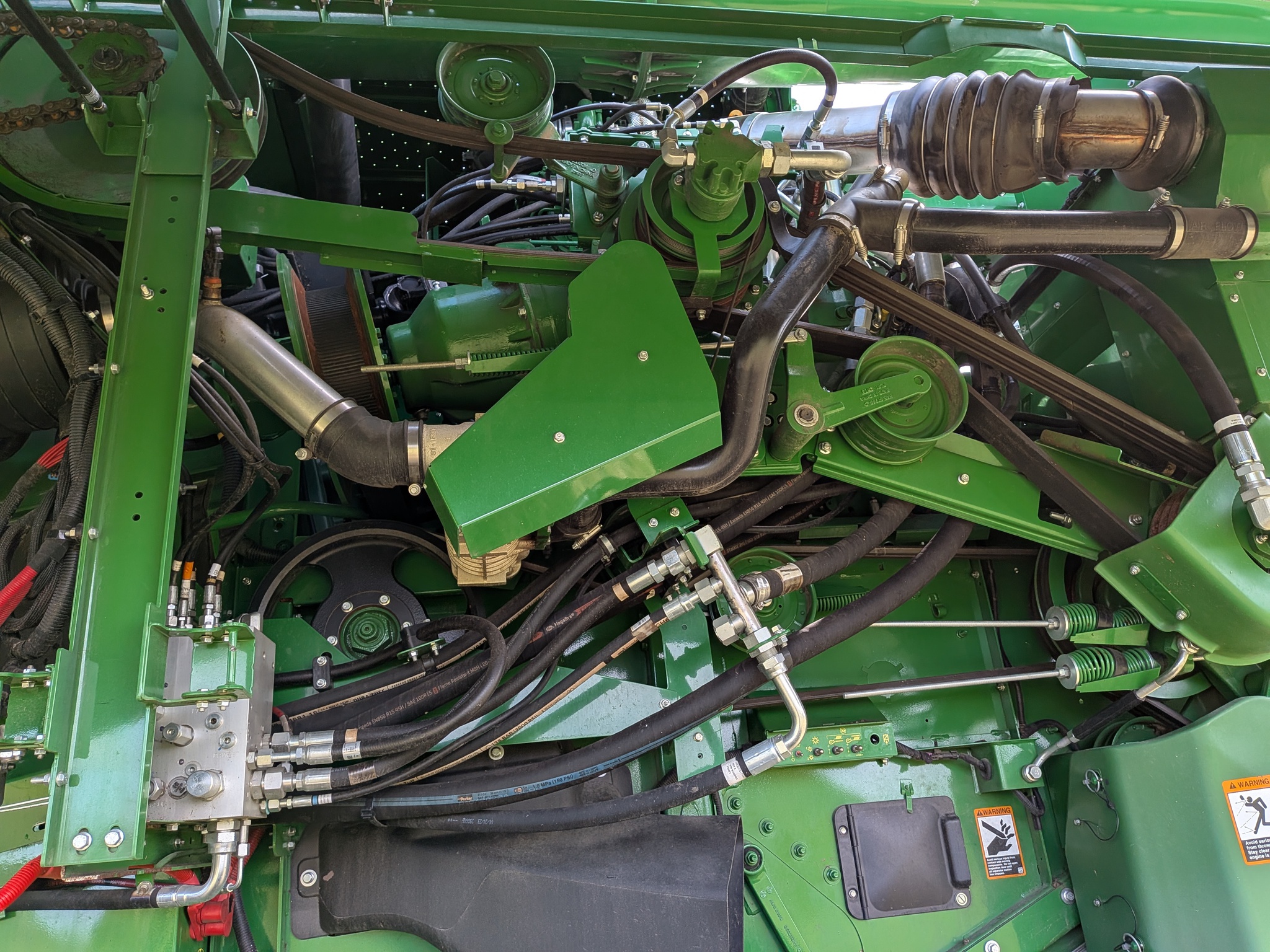  2023 John Deere S780 at Heritage Tractor in Galesburg, IL
