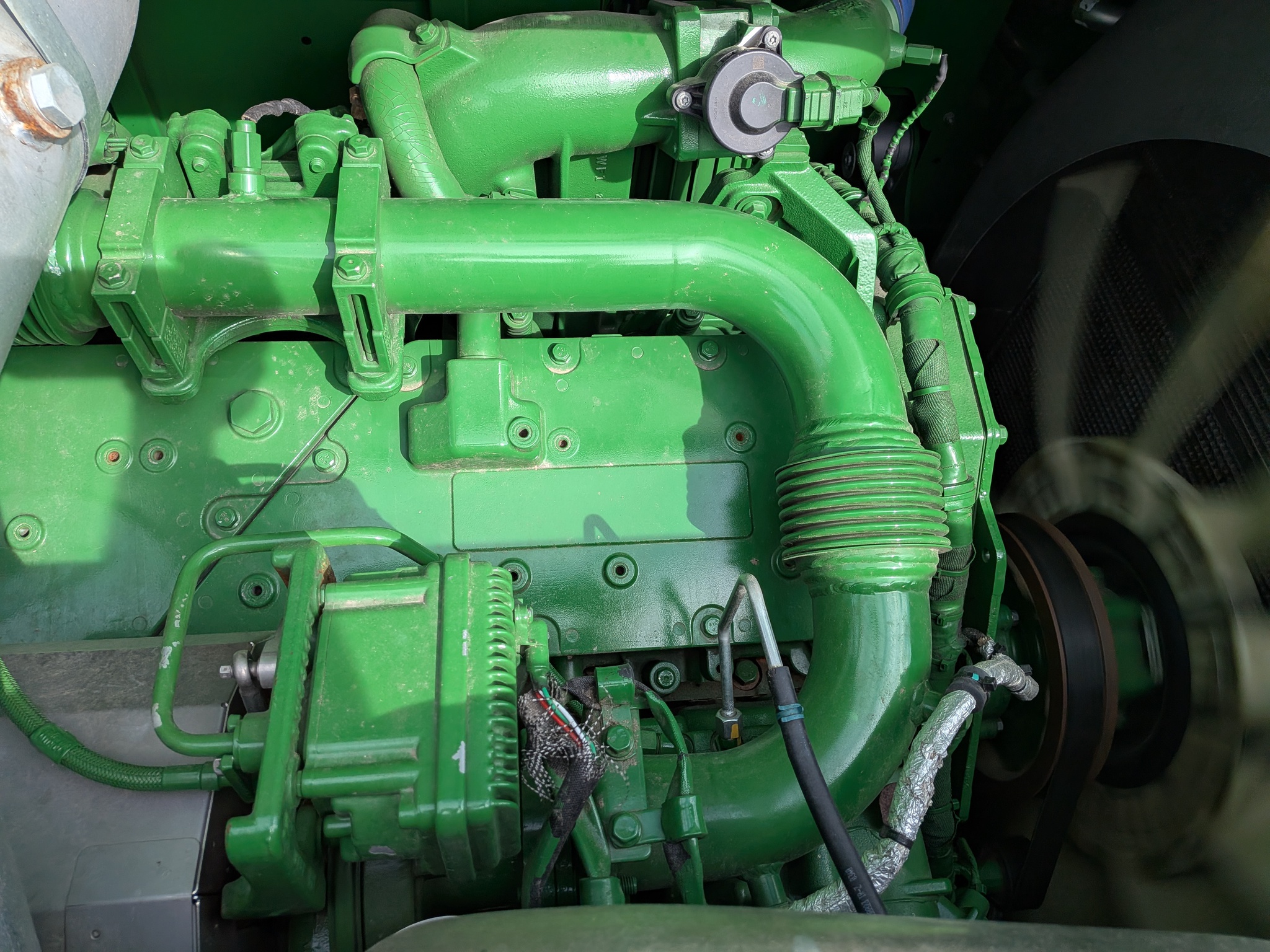  2023 John Deere S780 at Heritage Tractor in Galesburg, IL
