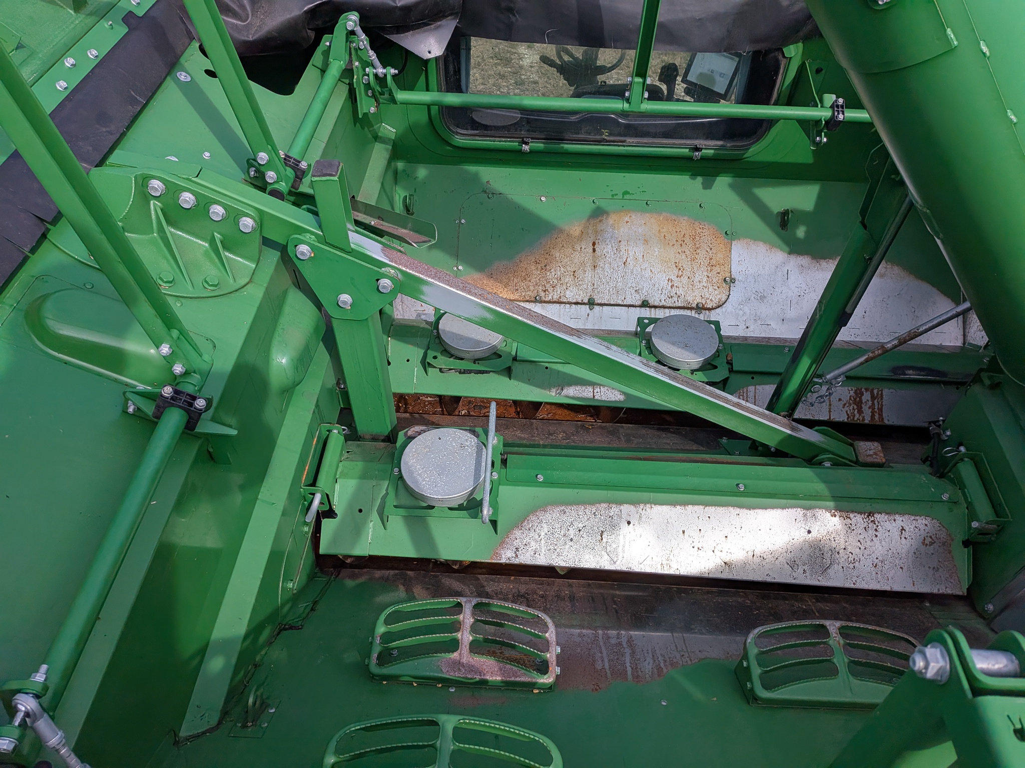  2023 John Deere S780 at Heritage Tractor in Galesburg, IL