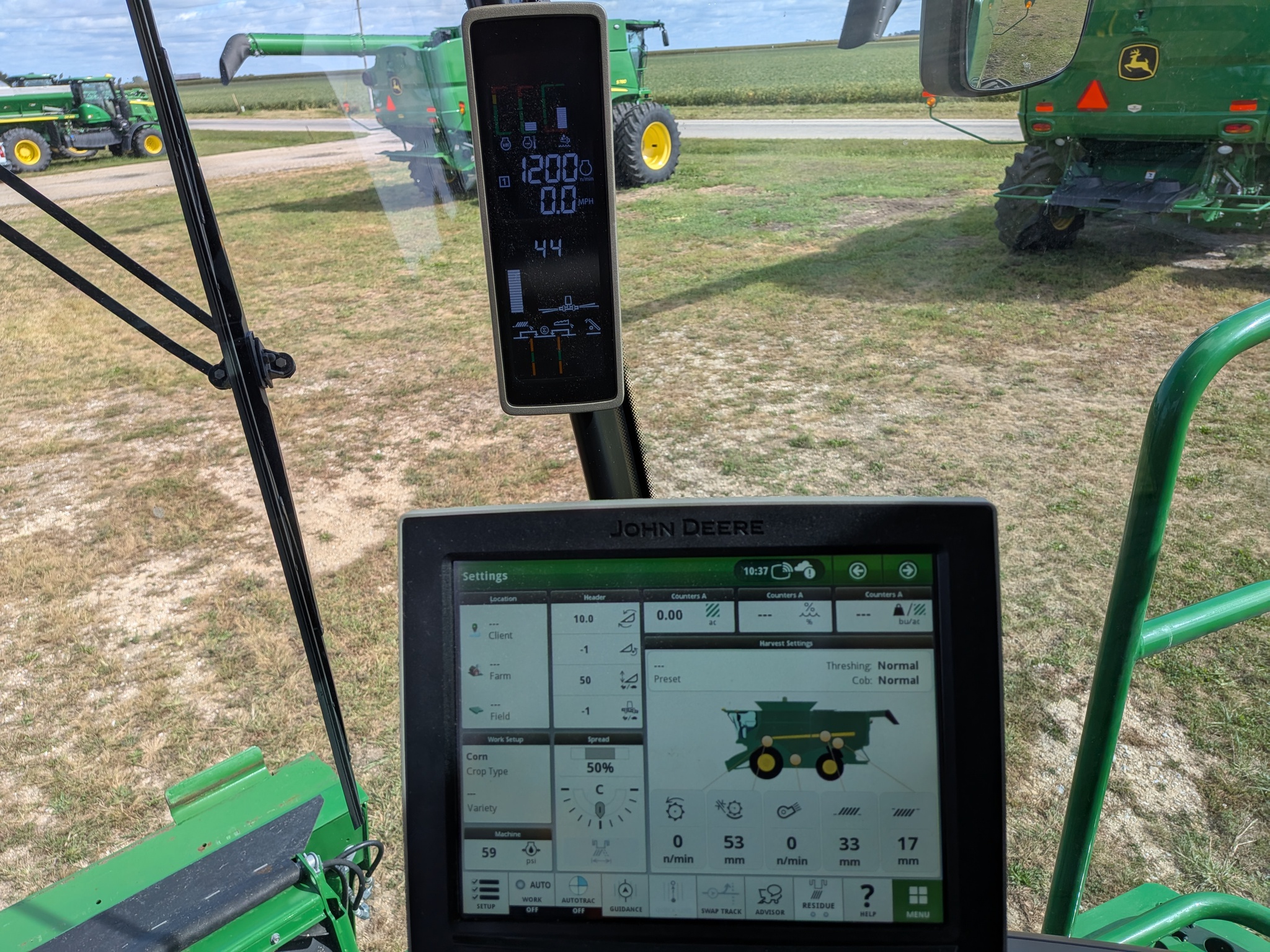  2023 John Deere S780 at Heritage Tractor in Galesburg, IL