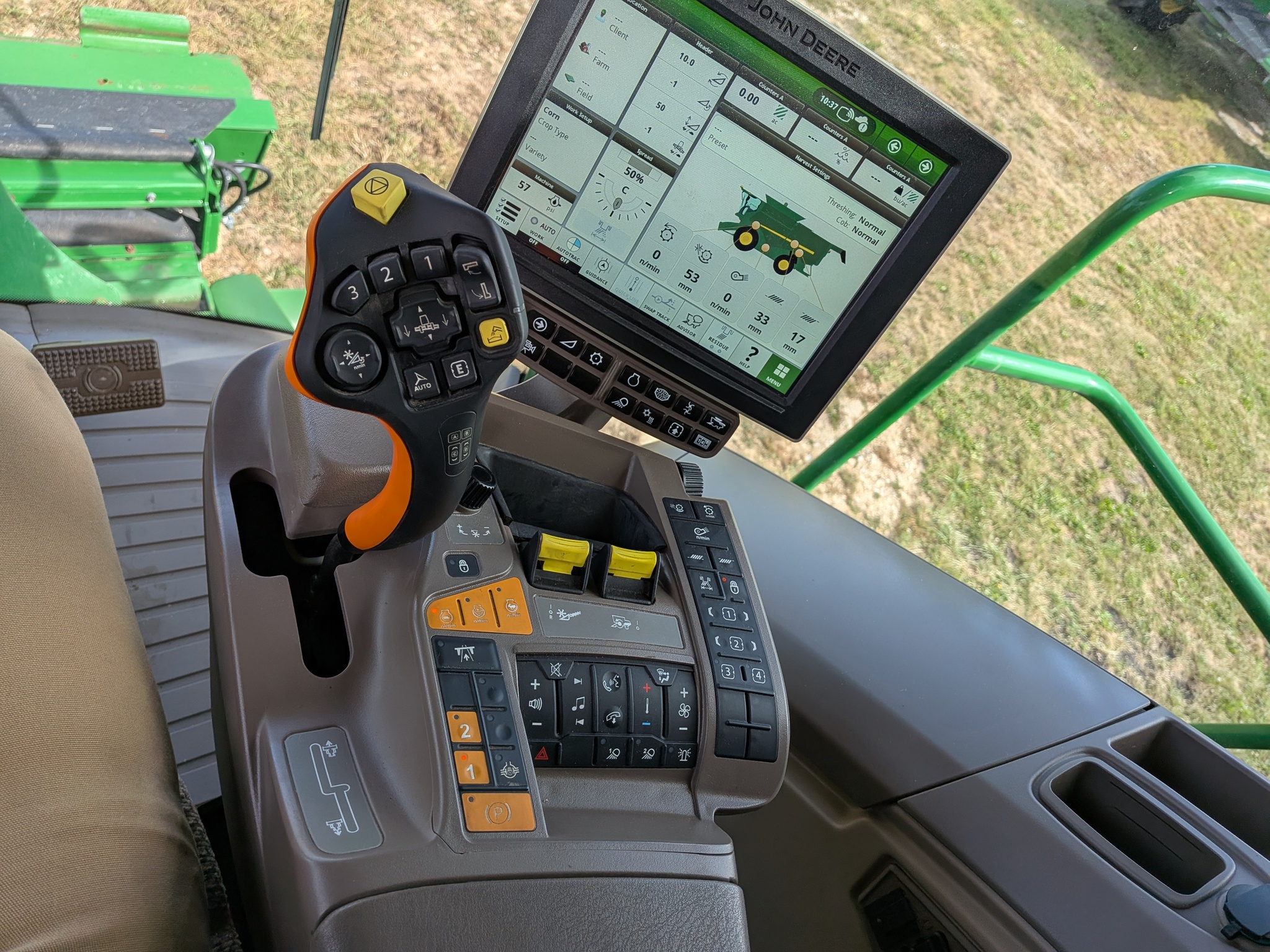  2023 John Deere S780 at Heritage Tractor in Galesburg, IL