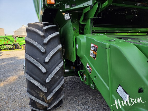 Photo of 2024 John Deere S780