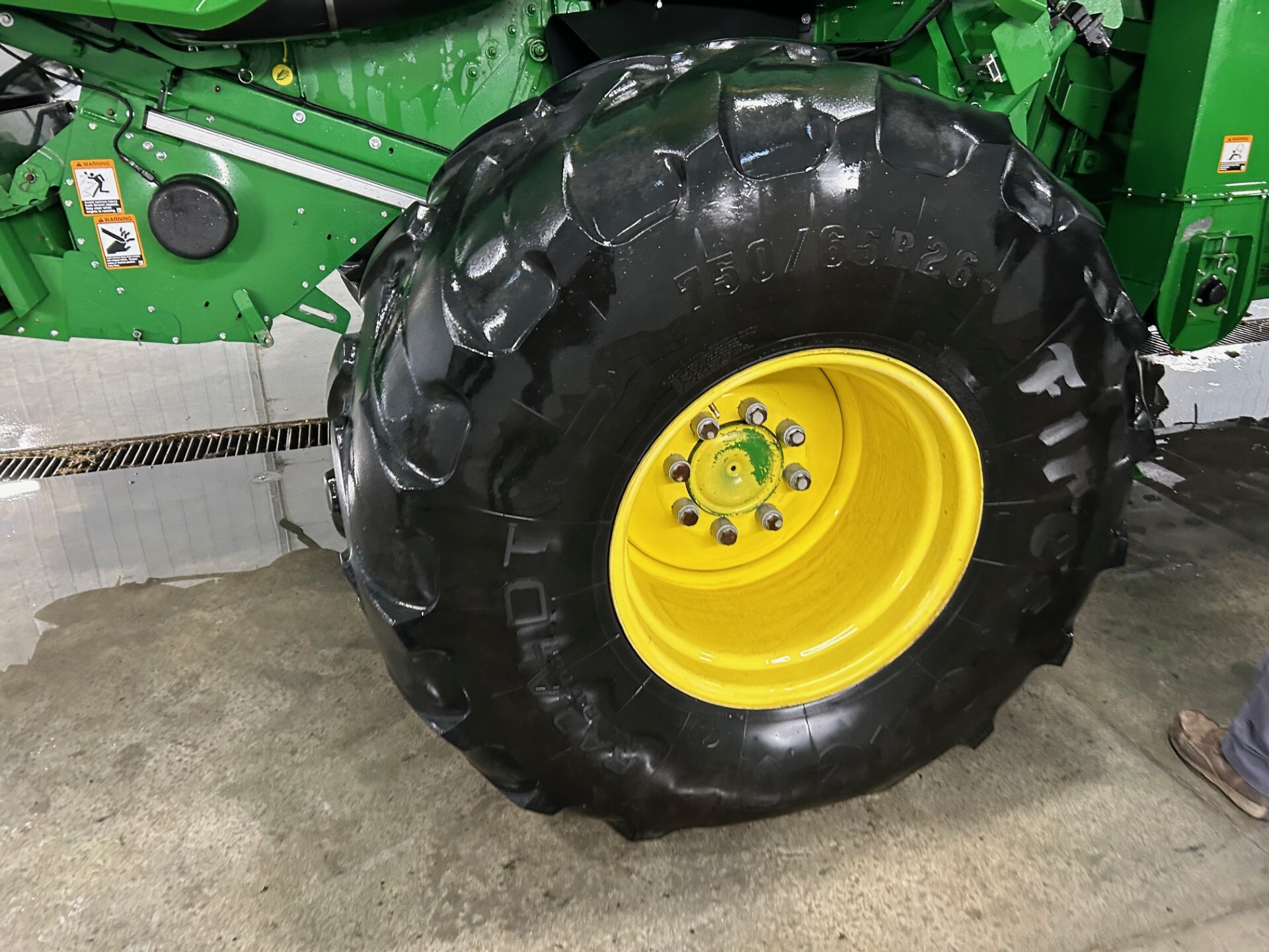 2019 John Deere S780 Image 6