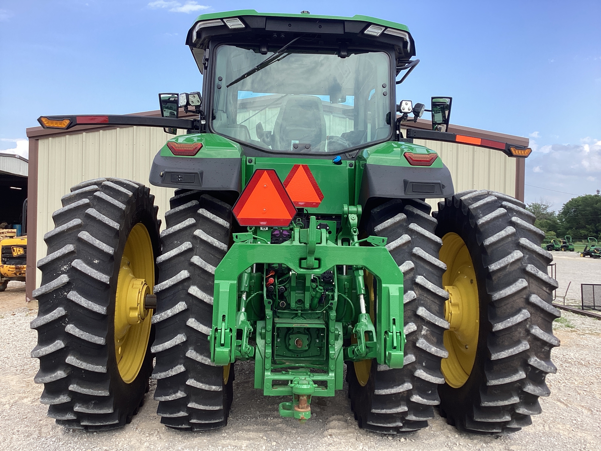 2024 John Deere 8R 310 Image 4