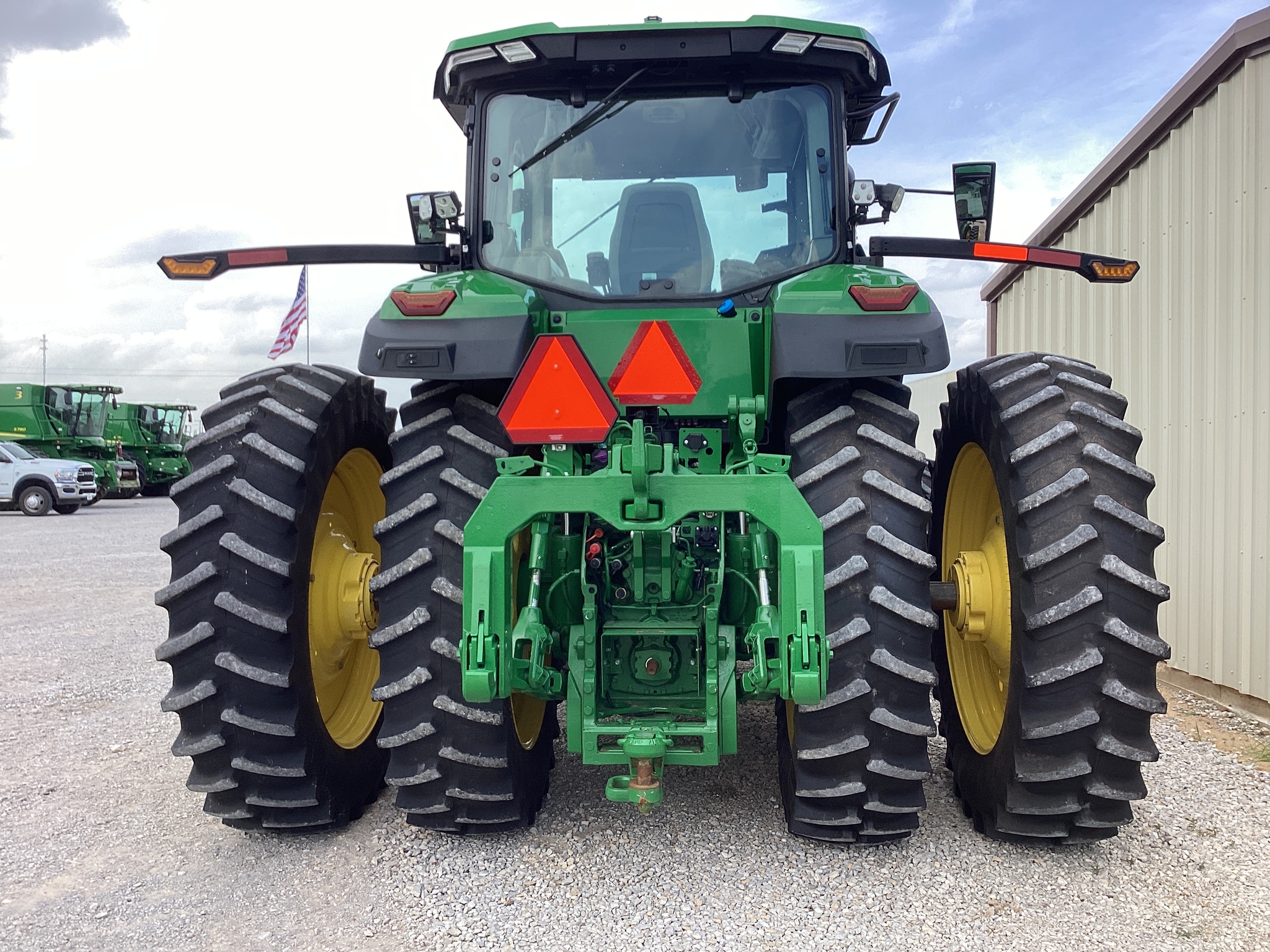 2024 John Deere 8R 310 Image 5