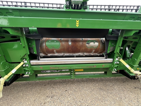 Used 2024 John Deere HD35R Combine Platforms at Horizon Ag & Turf in Warburg, AB - Photo6