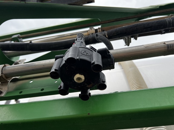 2024 John Deere 616R - Photo32