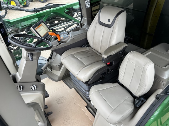 2024 John Deere 616R - Photo39