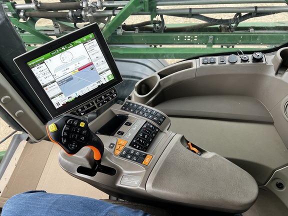 2024 John Deere 616R - Photo44