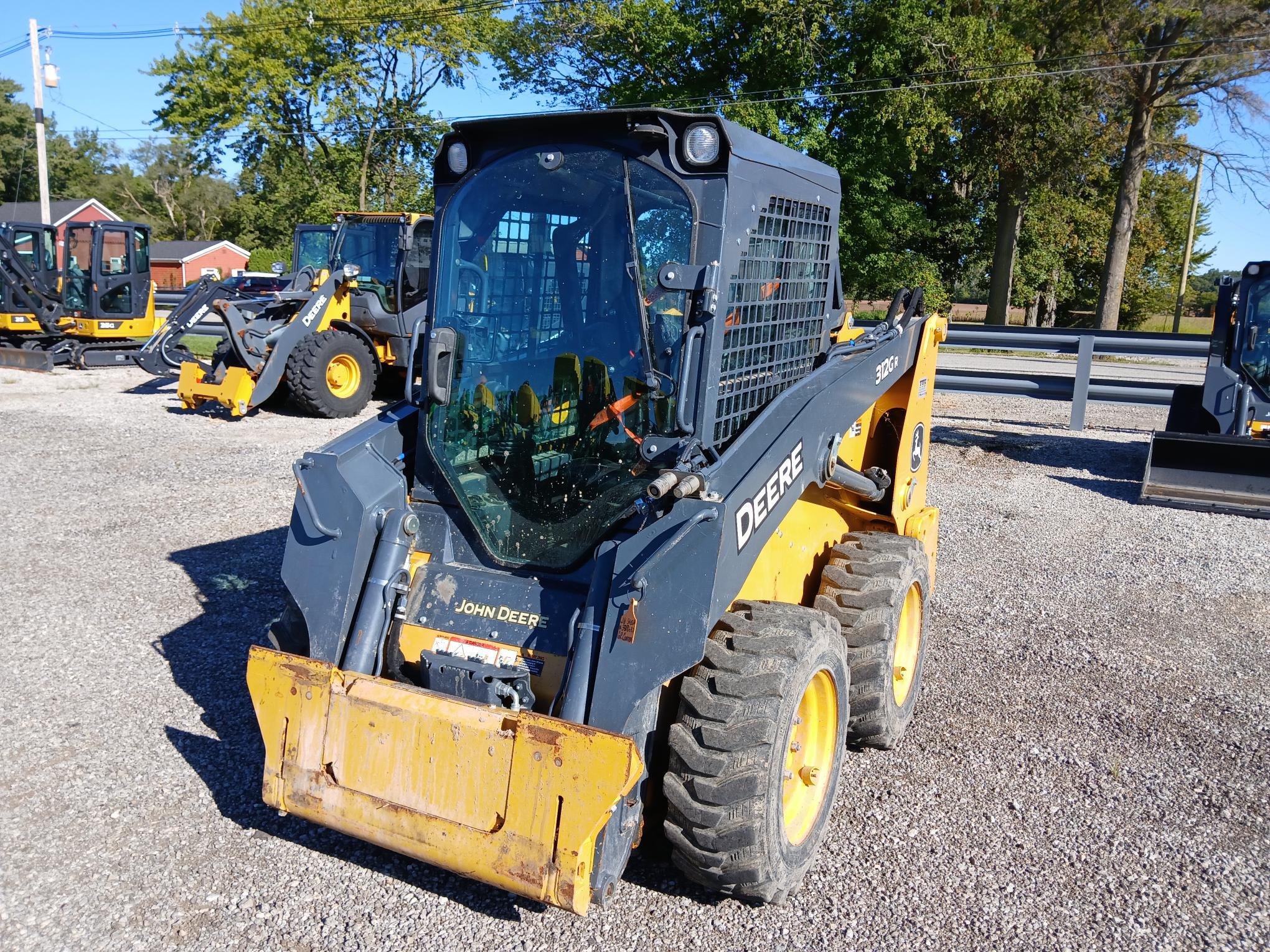 2018 John Deere 312GR Image 1