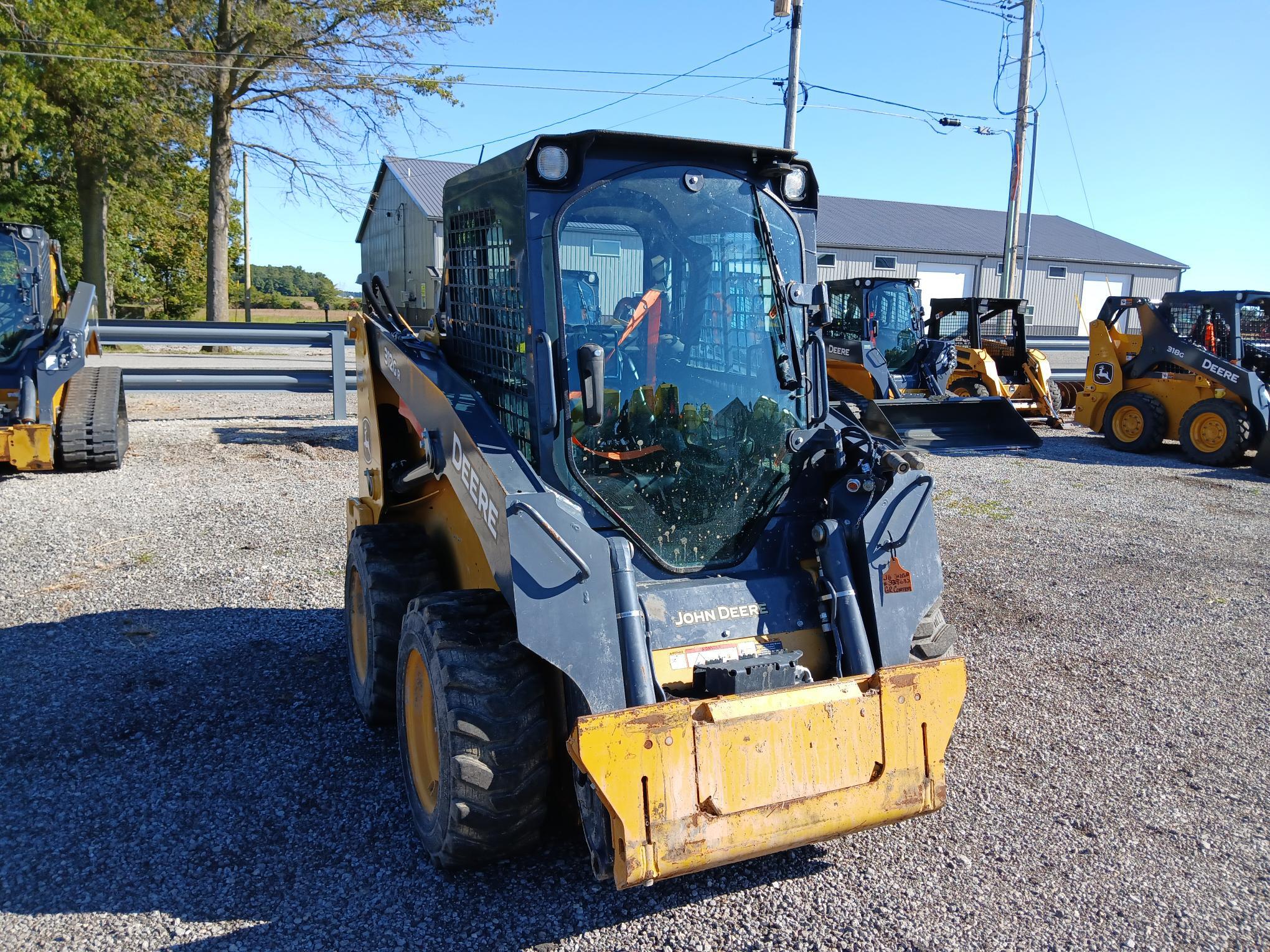 2018 John Deere 312GR Image 4