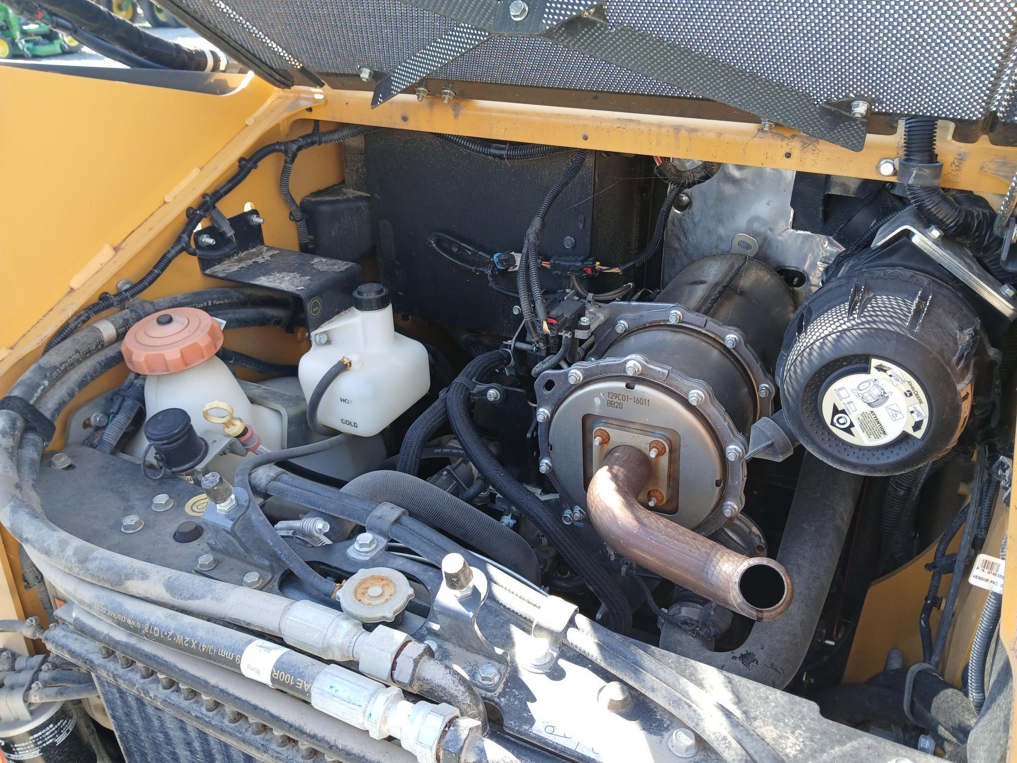2018 John Deere 312GR Image 10