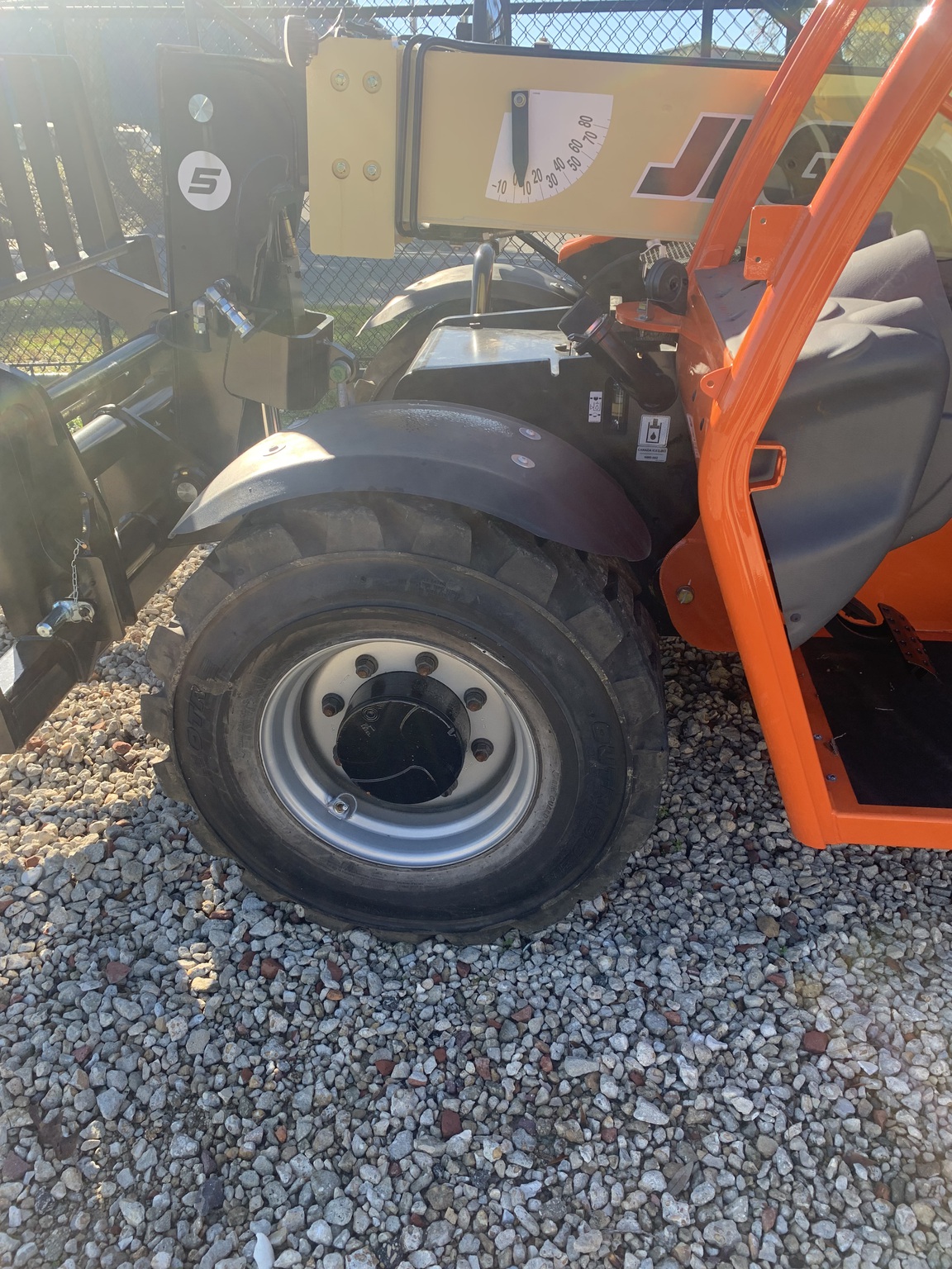2024 JLG G5-18A Image 10