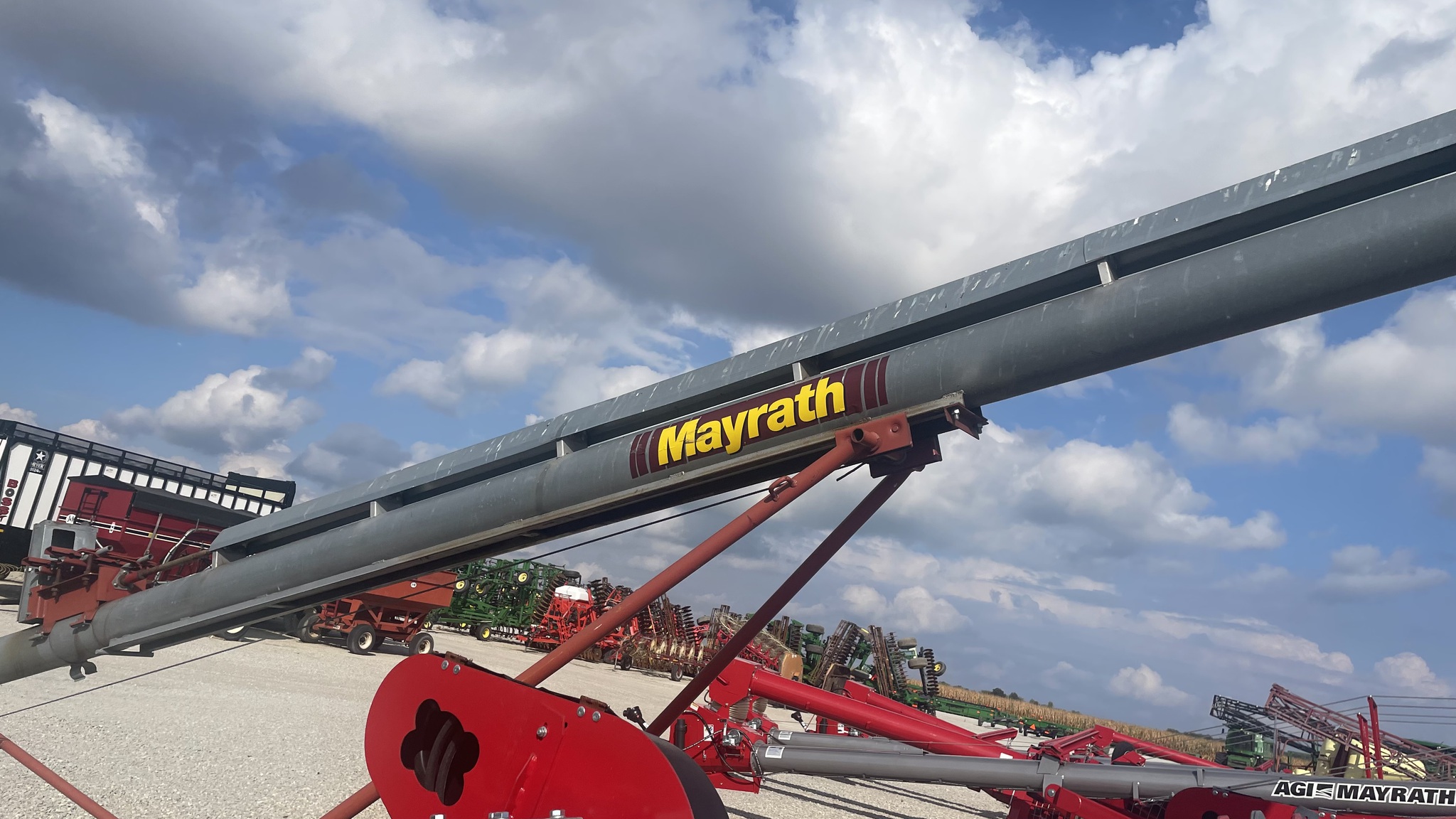 2004 Mayrath 8X31 Image 1