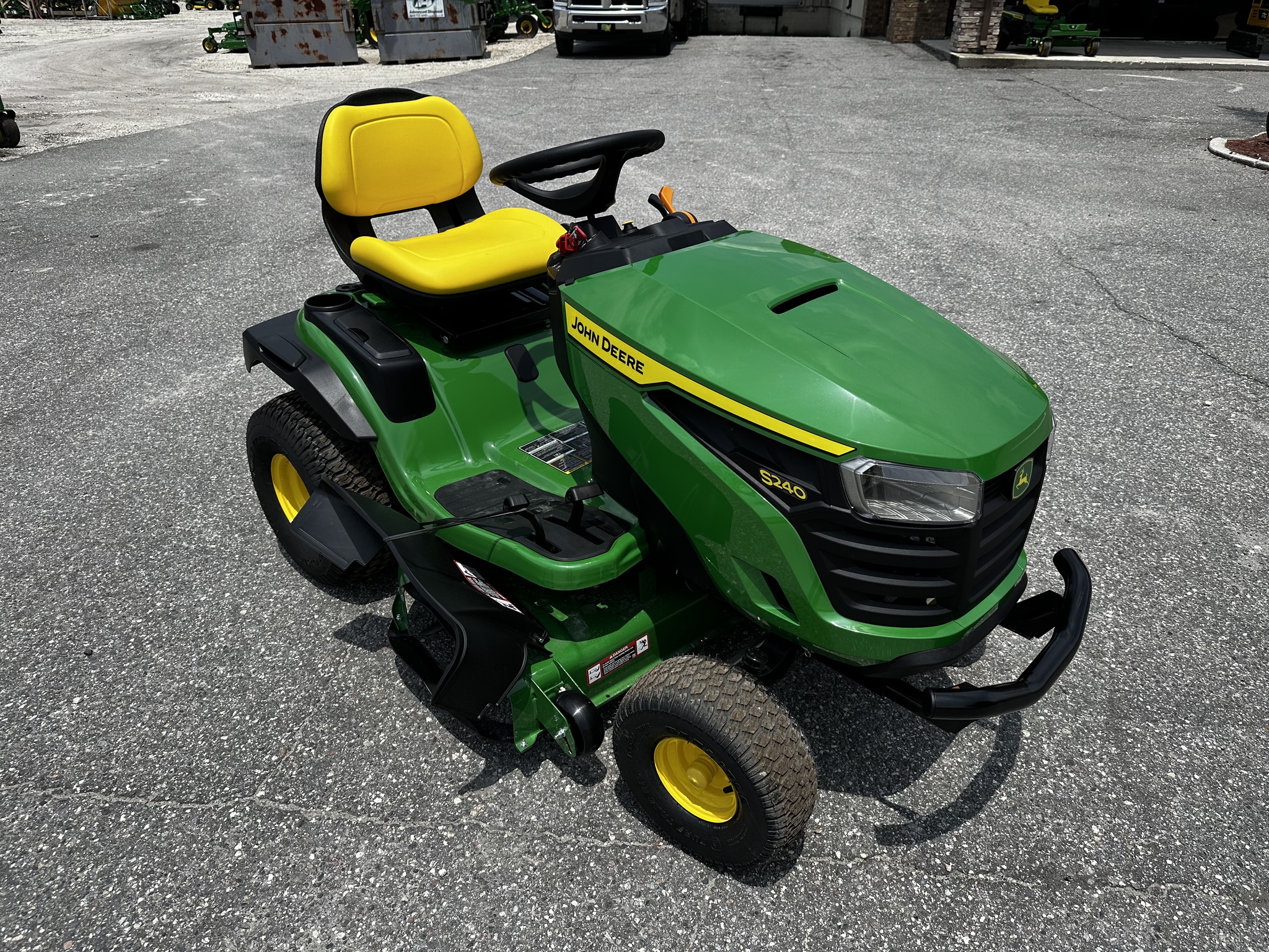 2025 John Deere S240 Image 3