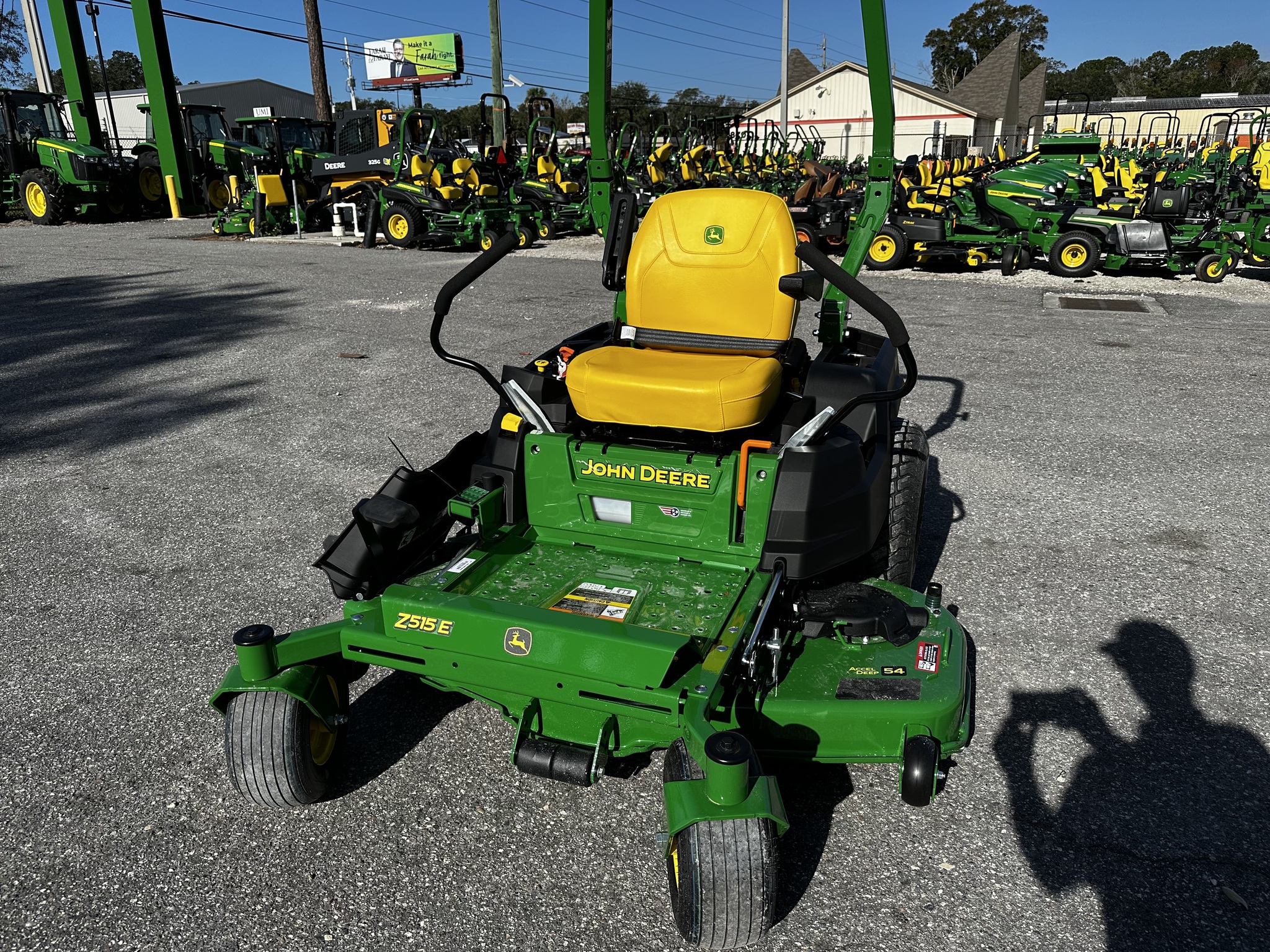 2025 John Deere Z515E Image 1
