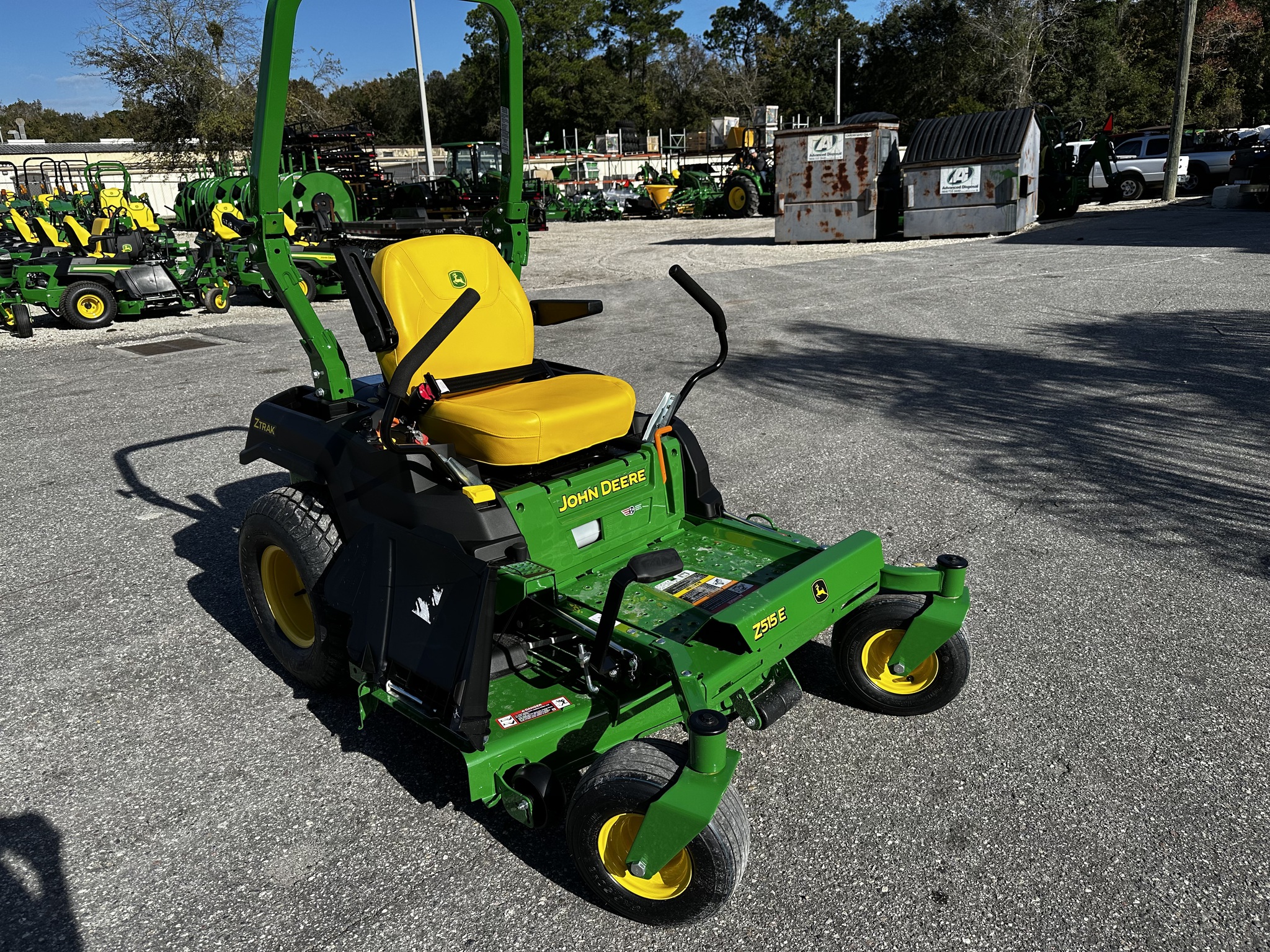 2025 John Deere Z515E Image 3