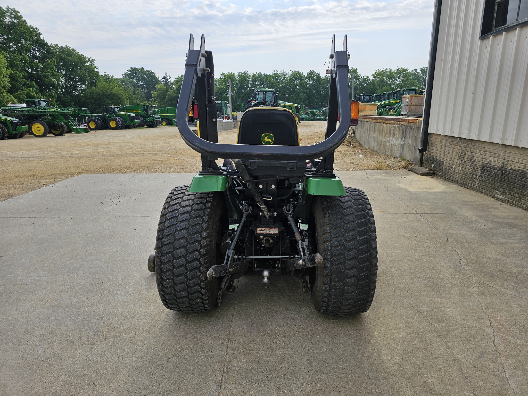  2008 John Deere 2520 at Heritage Tractor in Freeport, IL