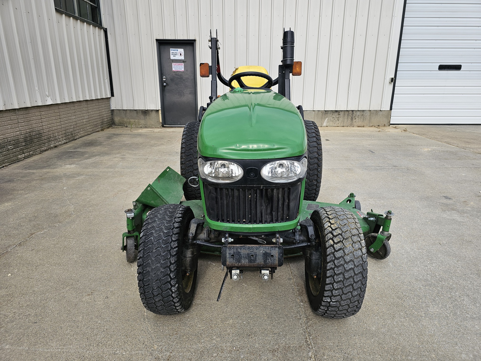  2008 John Deere 2520 at Heritage Tractor in Freeport, IL