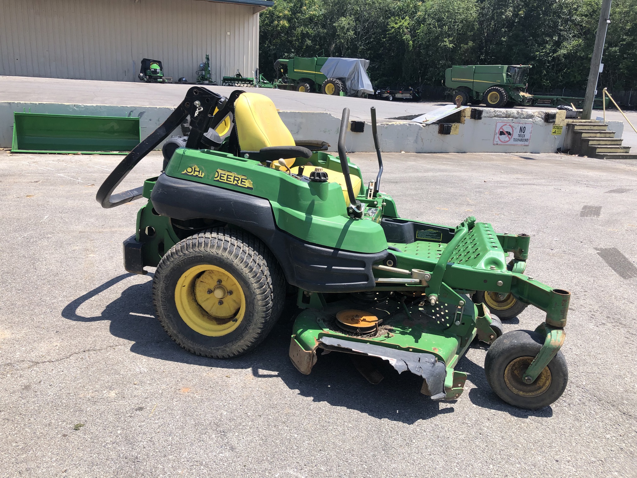 2010 John Deere Z925A Image 6