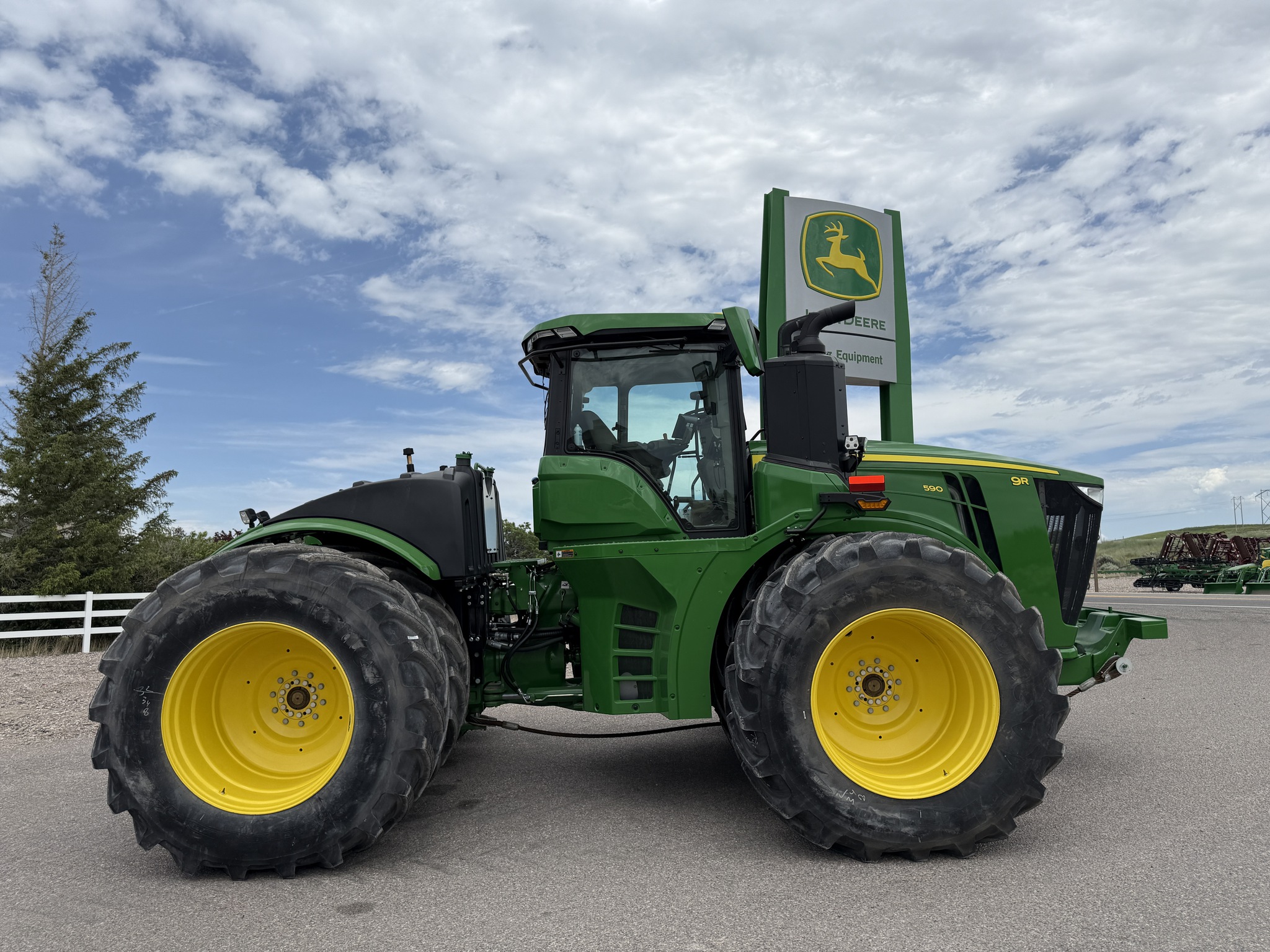 2024 John Deere 9R 590 Image 6