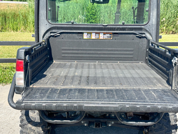 2019 John-Deere 835M