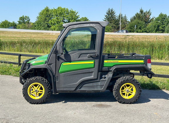 2019 John-Deere 835M