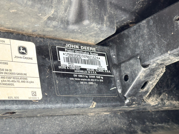 2019 John-Deere 835M