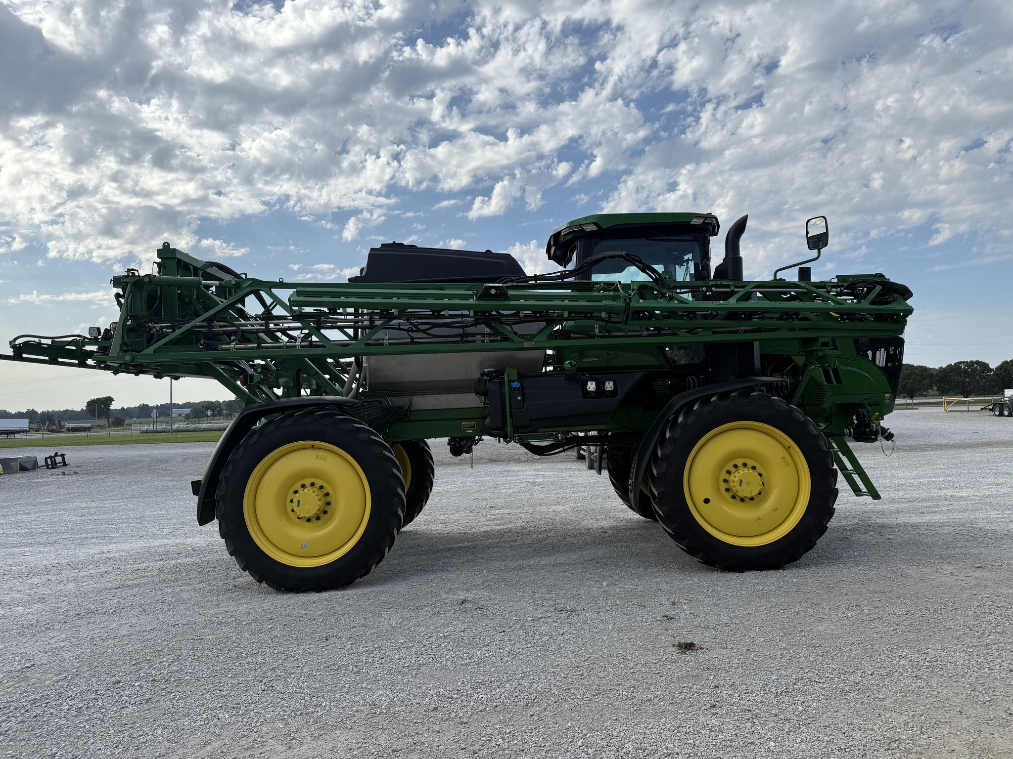  2025 John Deere 412R at Heritage Tractor in Nevada, MO