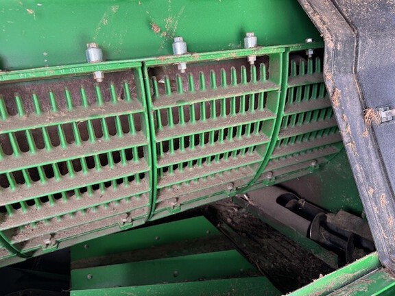 Photo of 2017 John Deere S680